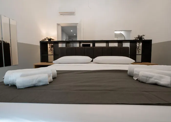 Virgilium Apartment *